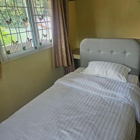 Khaoyaitriplefive Bed and Breakfast Ban Thung Sawang Eksteriør billede