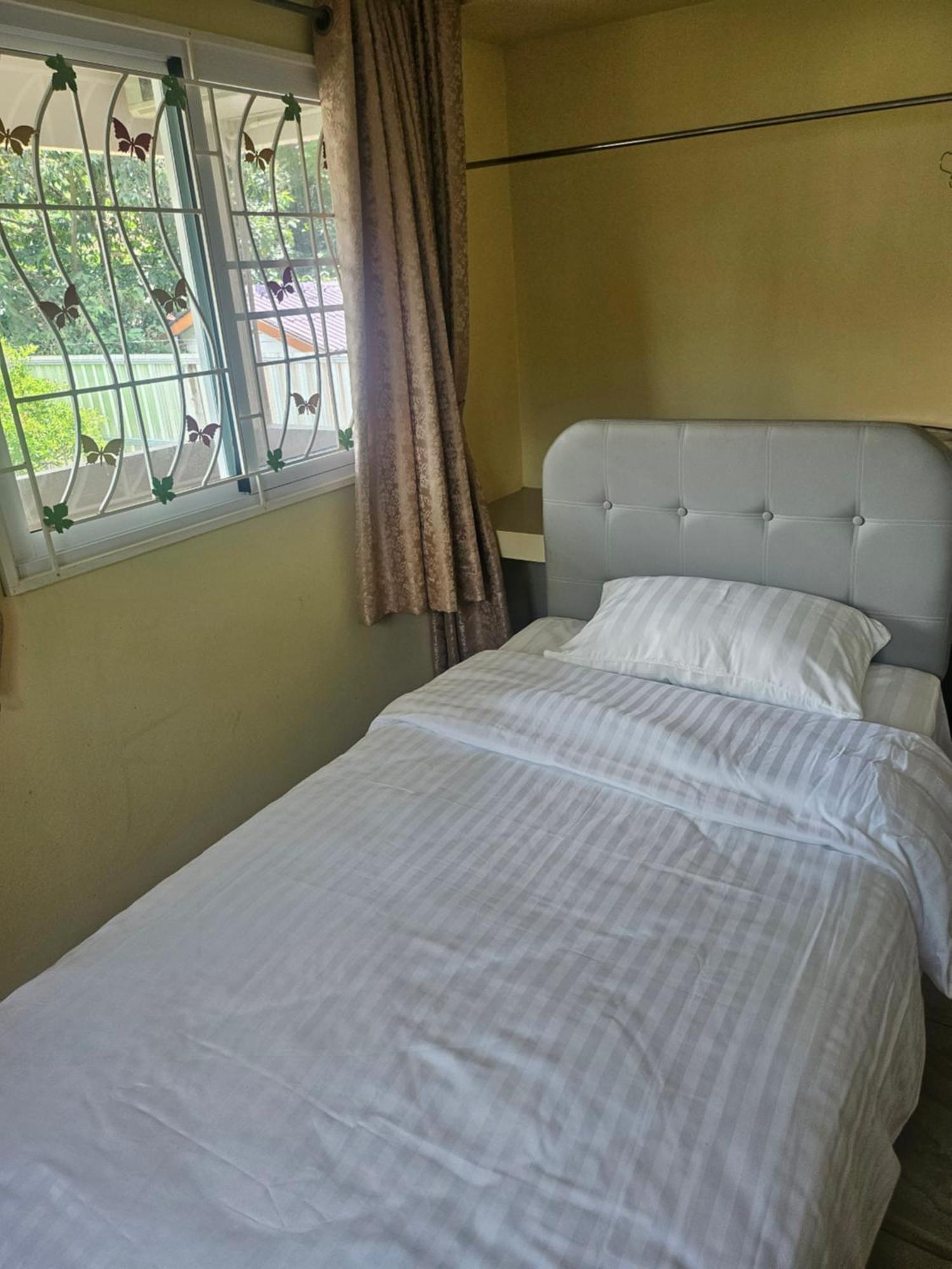 Khaoyaitriplefive Bed and Breakfast Ban Thung Sawang Eksteriør billede